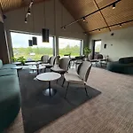 Hotel Melfarhus *