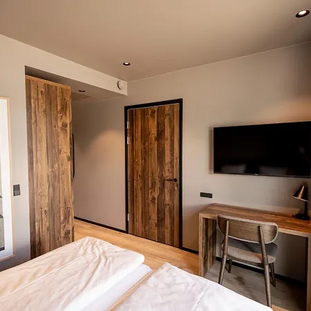 Melfarhus Hotel