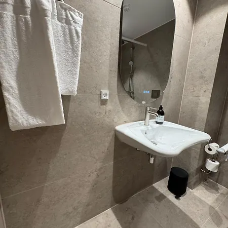 Ξενοδοχείο Melfarhus - Your Modern Self-service At The Marina
