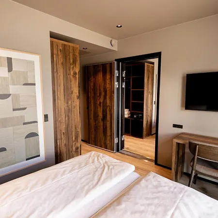 Melfarhus - Your Modern Self-service At The Marina